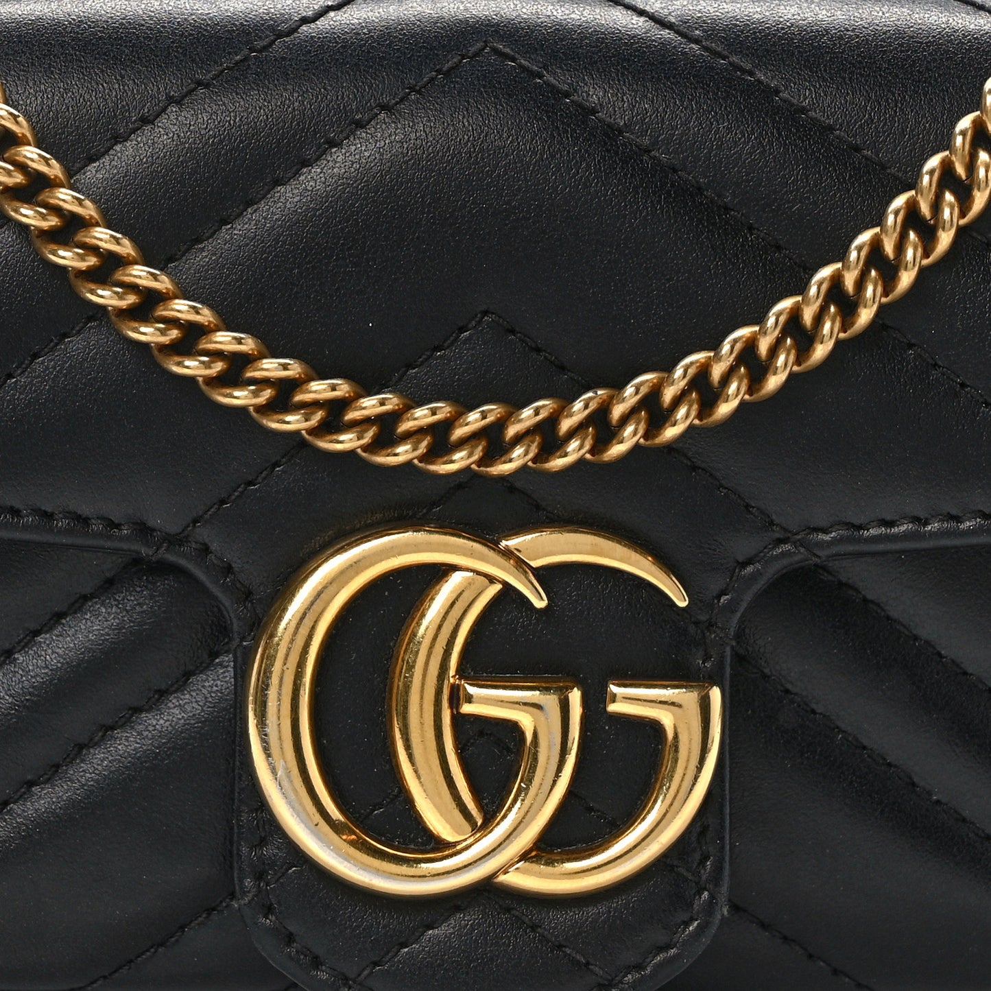 Calfskin Matelasse Super Mini GG Marmont Shoulder Bag Black