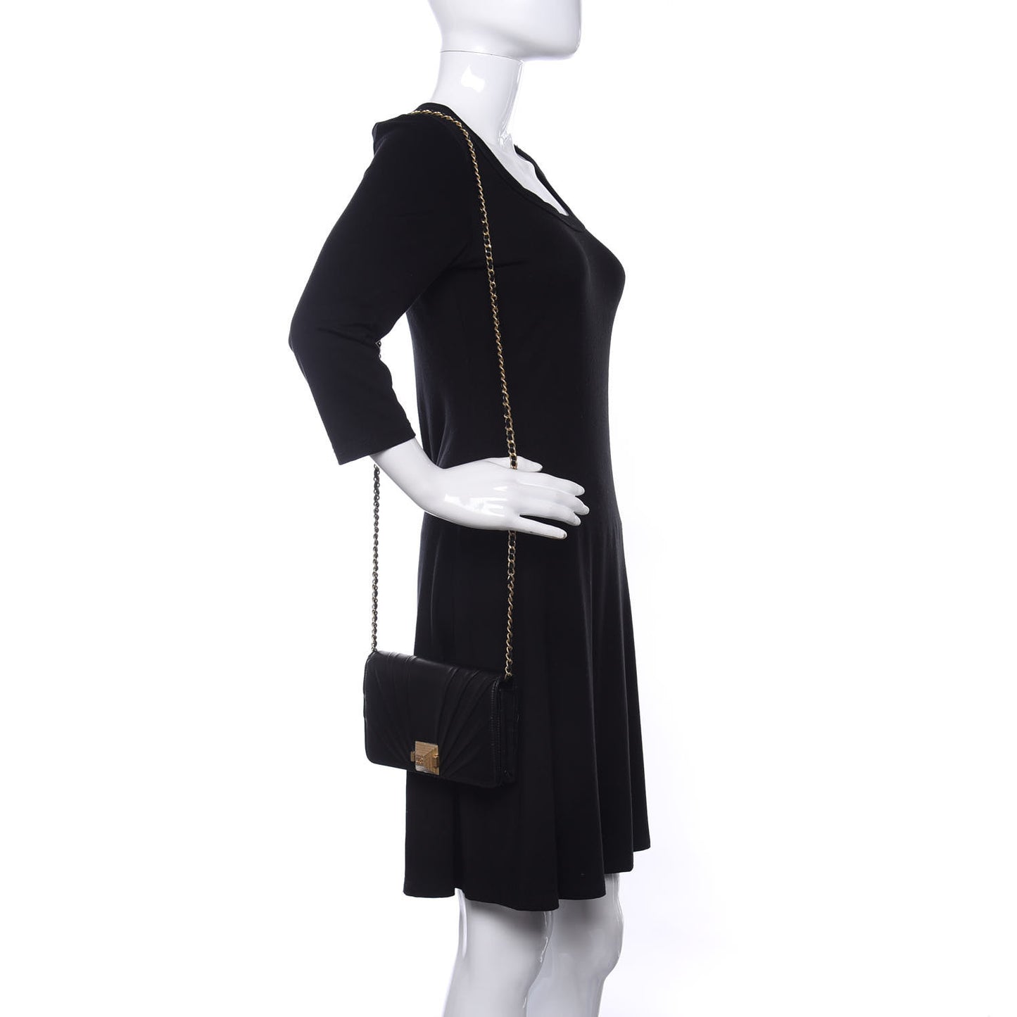 Lambskin Pyramid Wallet On Chain WOC Black
