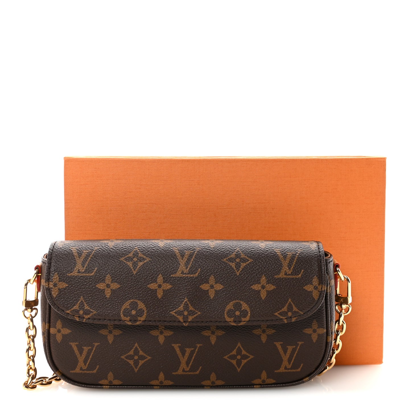 Monogram Ivy Wallet On Chain