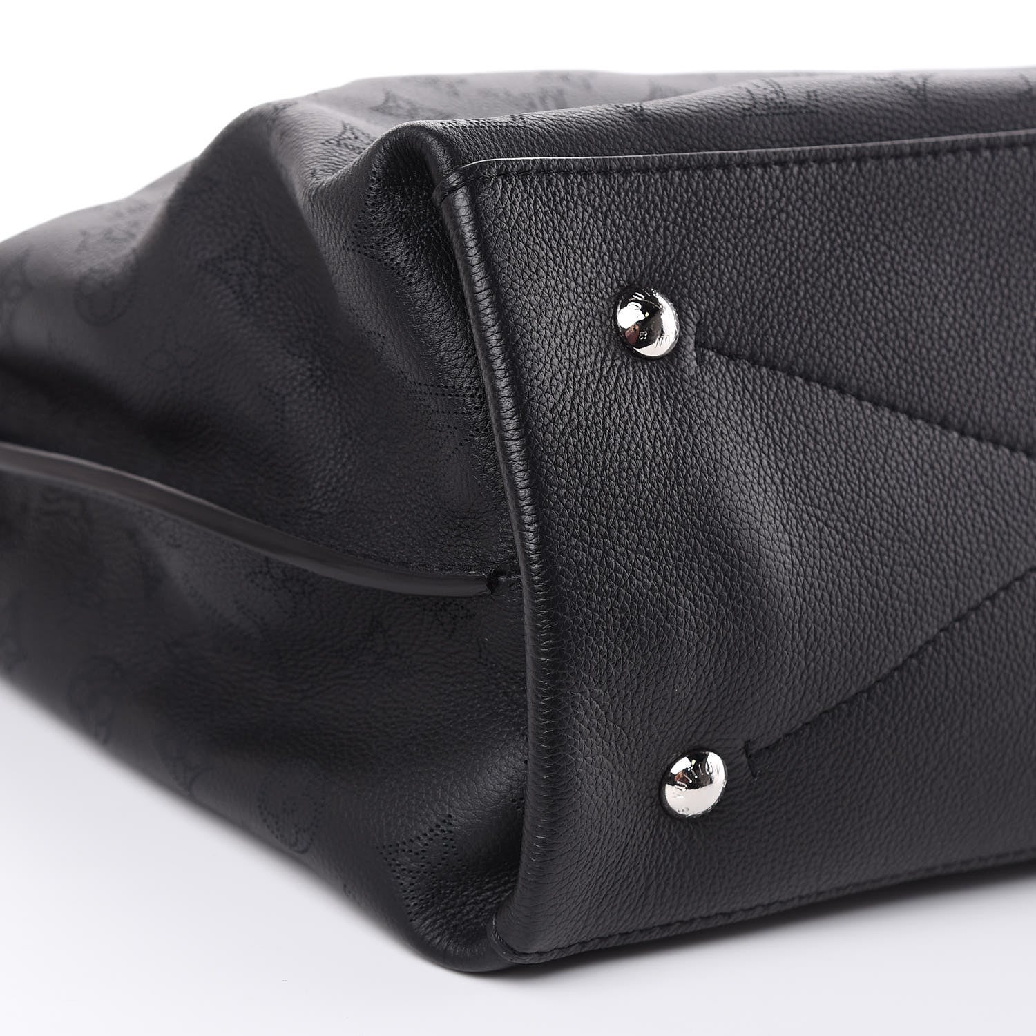 Louis Vuitton Mahina Carmel Hobo Black 7 of 8