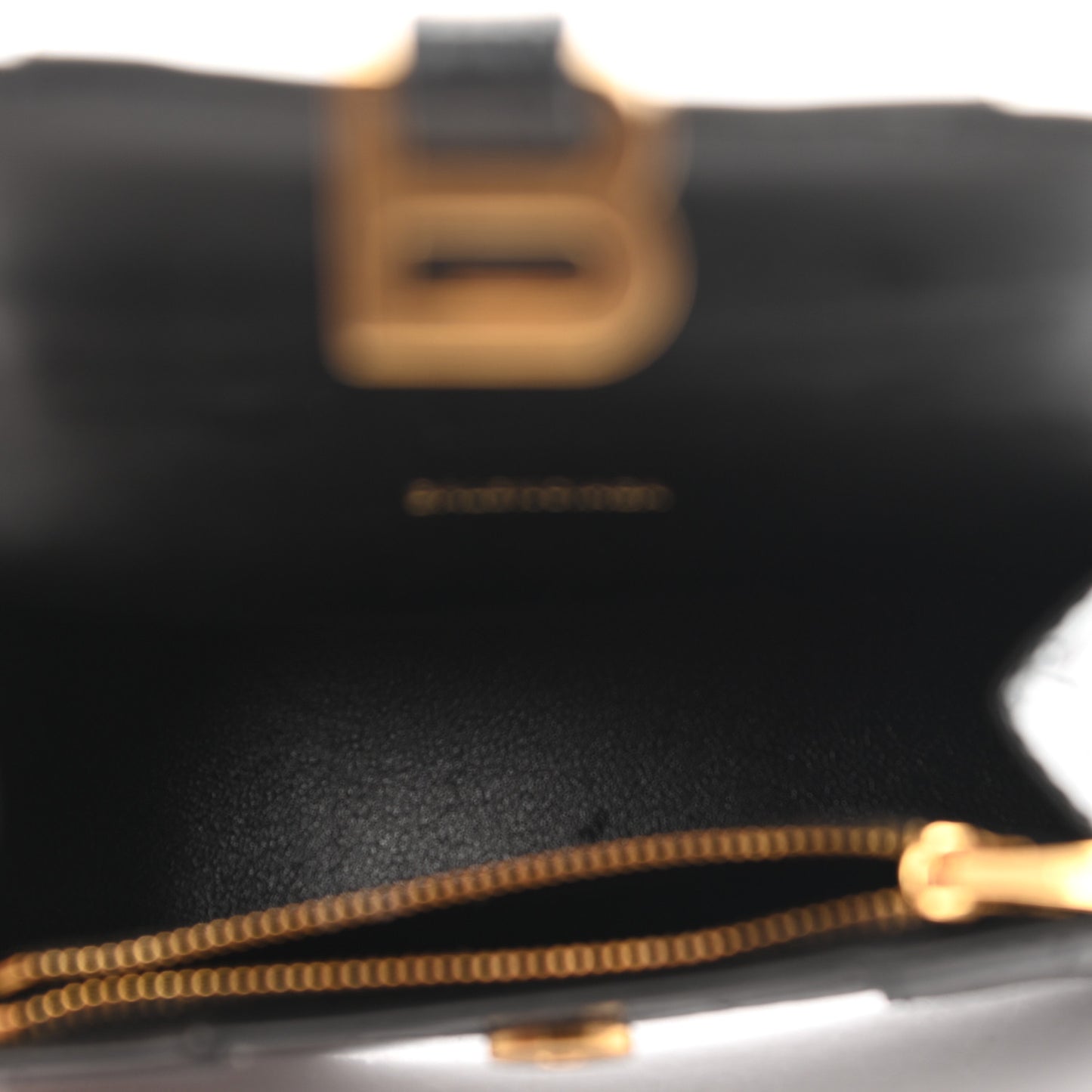 Shiny Calfskin Crocodile Embossed Hourglass Chain Cardholder Black