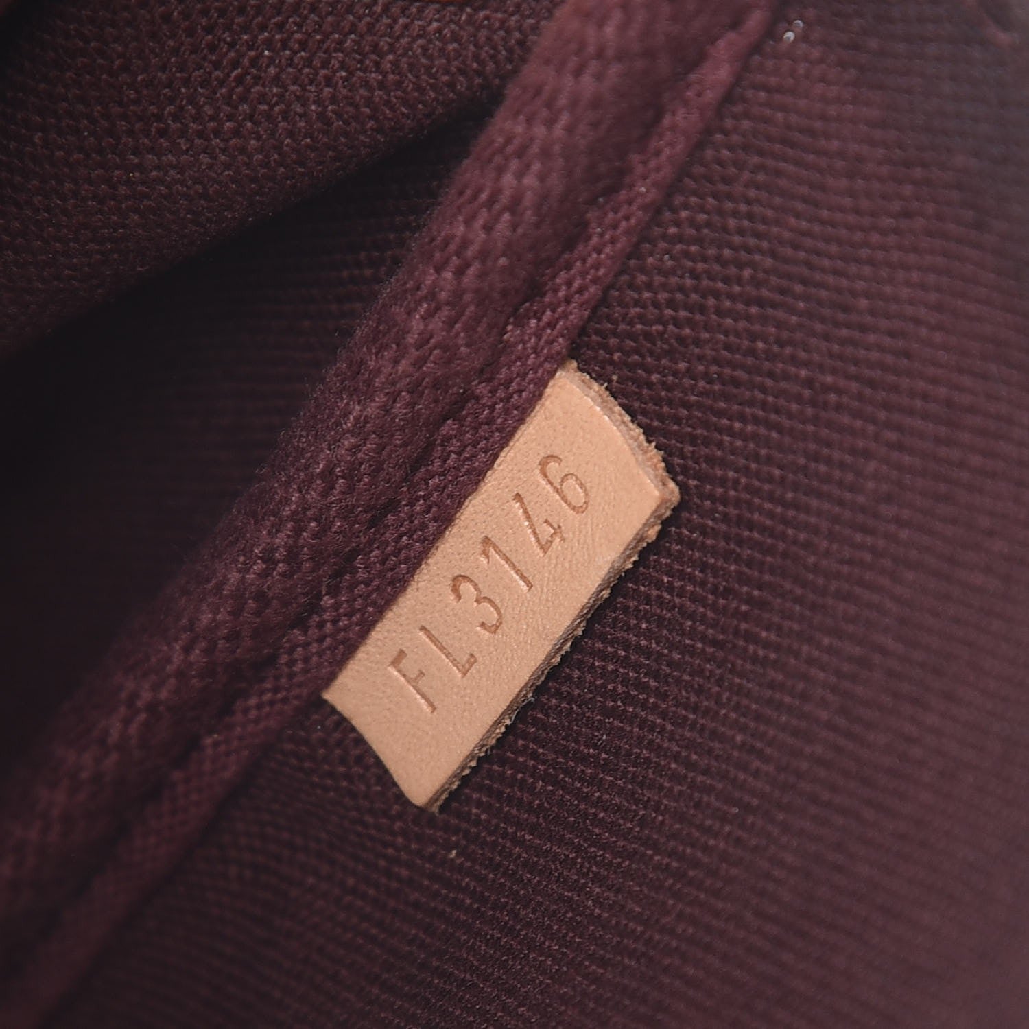 Louis Vuitton Monogram Favorite MM 7 of 7