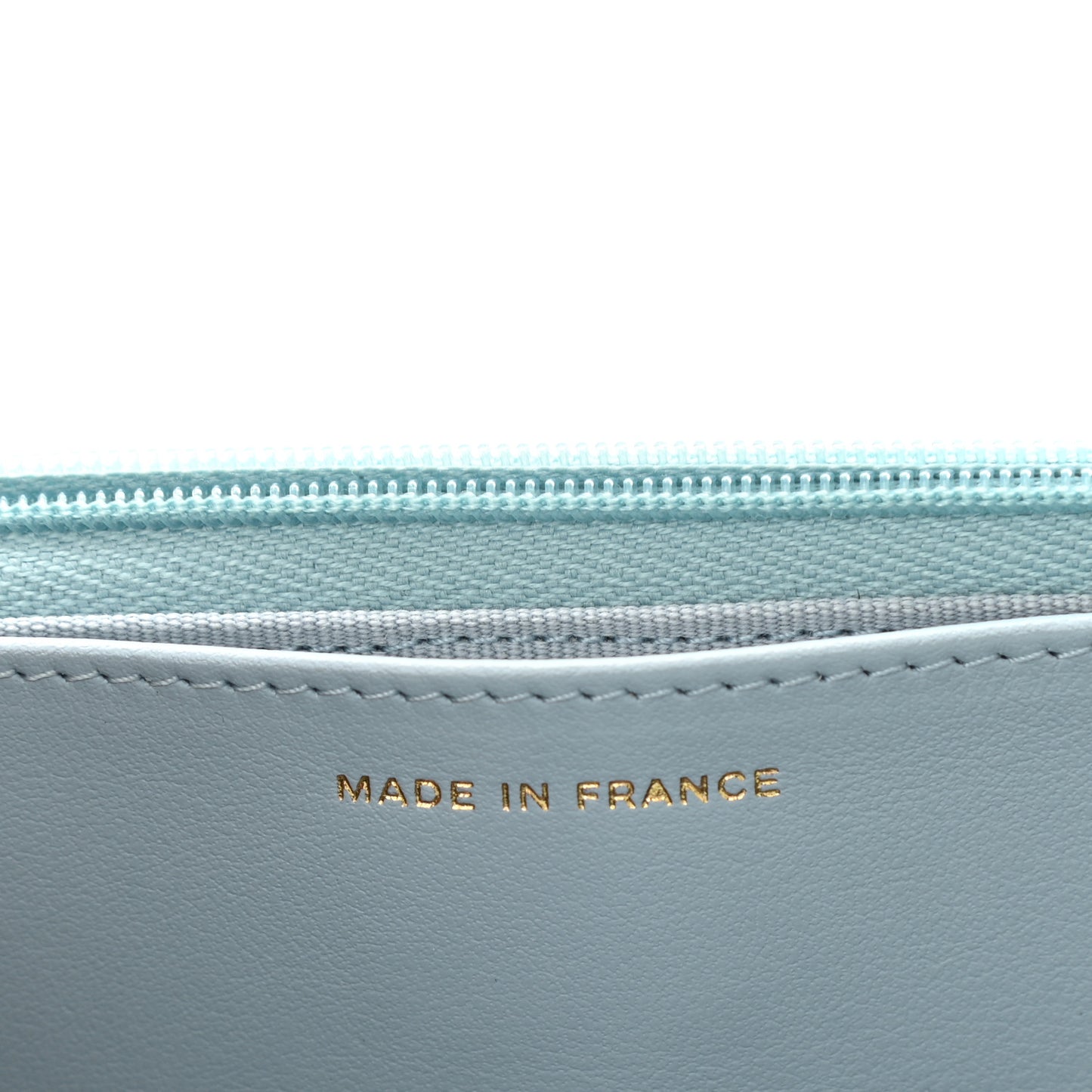 Caviar Quilted Wallet On Chain WOC Light Blue