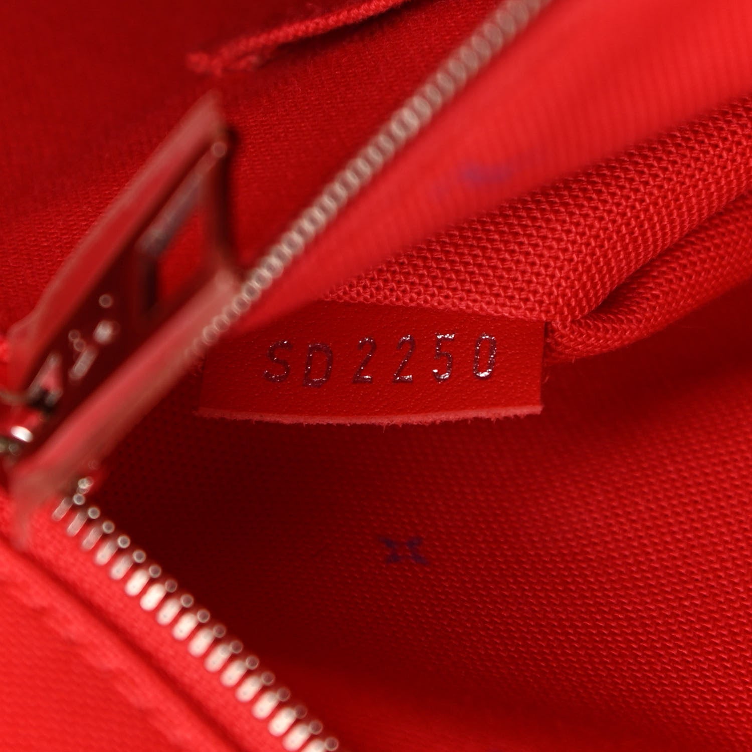 Louis Vuitton Monogram Escale Onthego GM Rouge 8 of 12