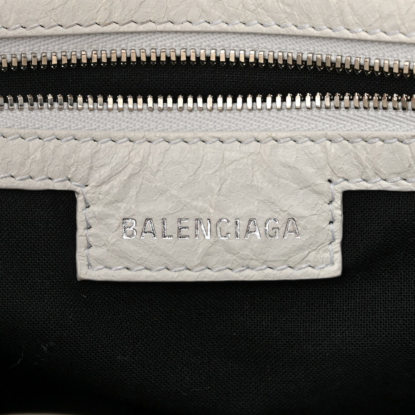 Agneau Arena Small Le Cagole Bucket Bag Optic White