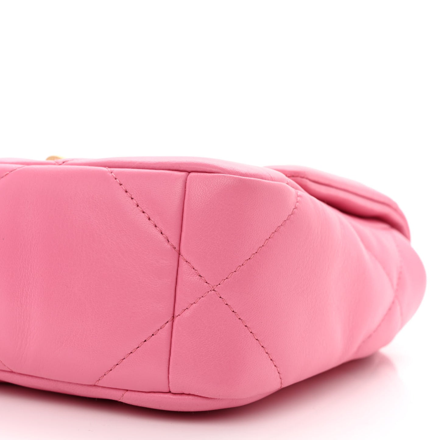 Lambskin Quilted Medium Chanel 19 Flap Pink