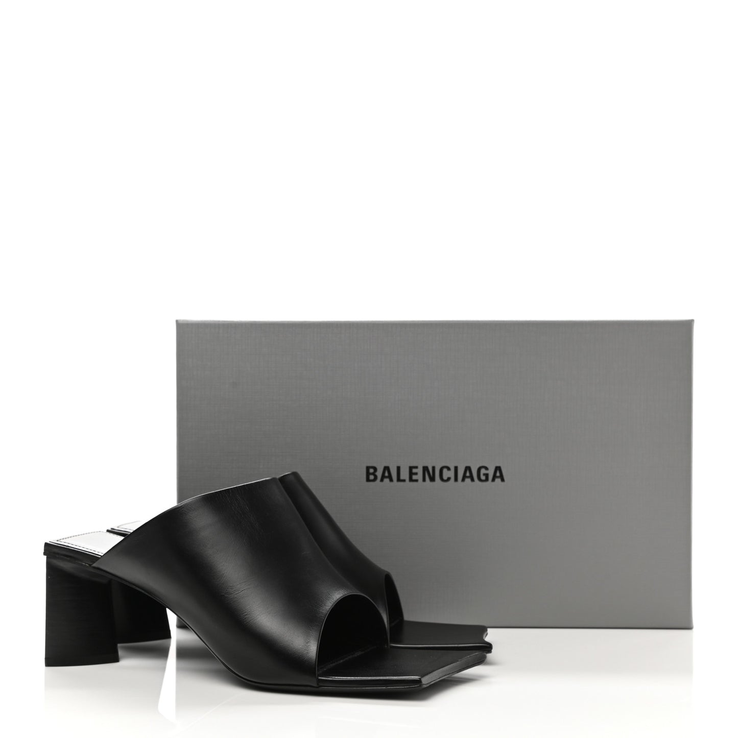 Smooth Calfskin Moon 60mm Sandals 38 Black