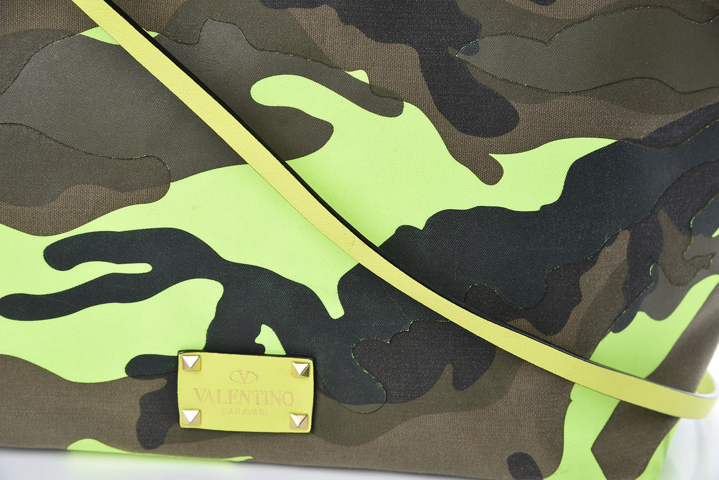 Canvas Camouflage Rockstud Reversible Tote Multicolor