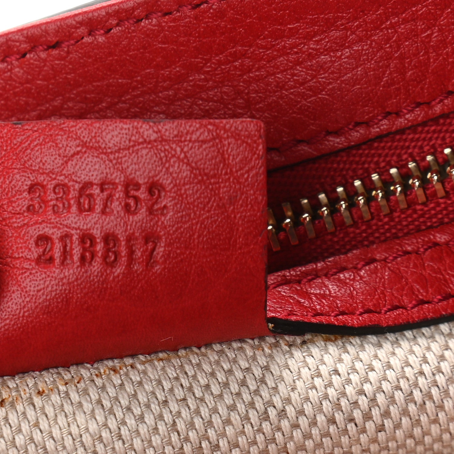 Gucci Pebbled Calfskin Medium Soho Flap Crossbody Tabasco Red 7 of 9
