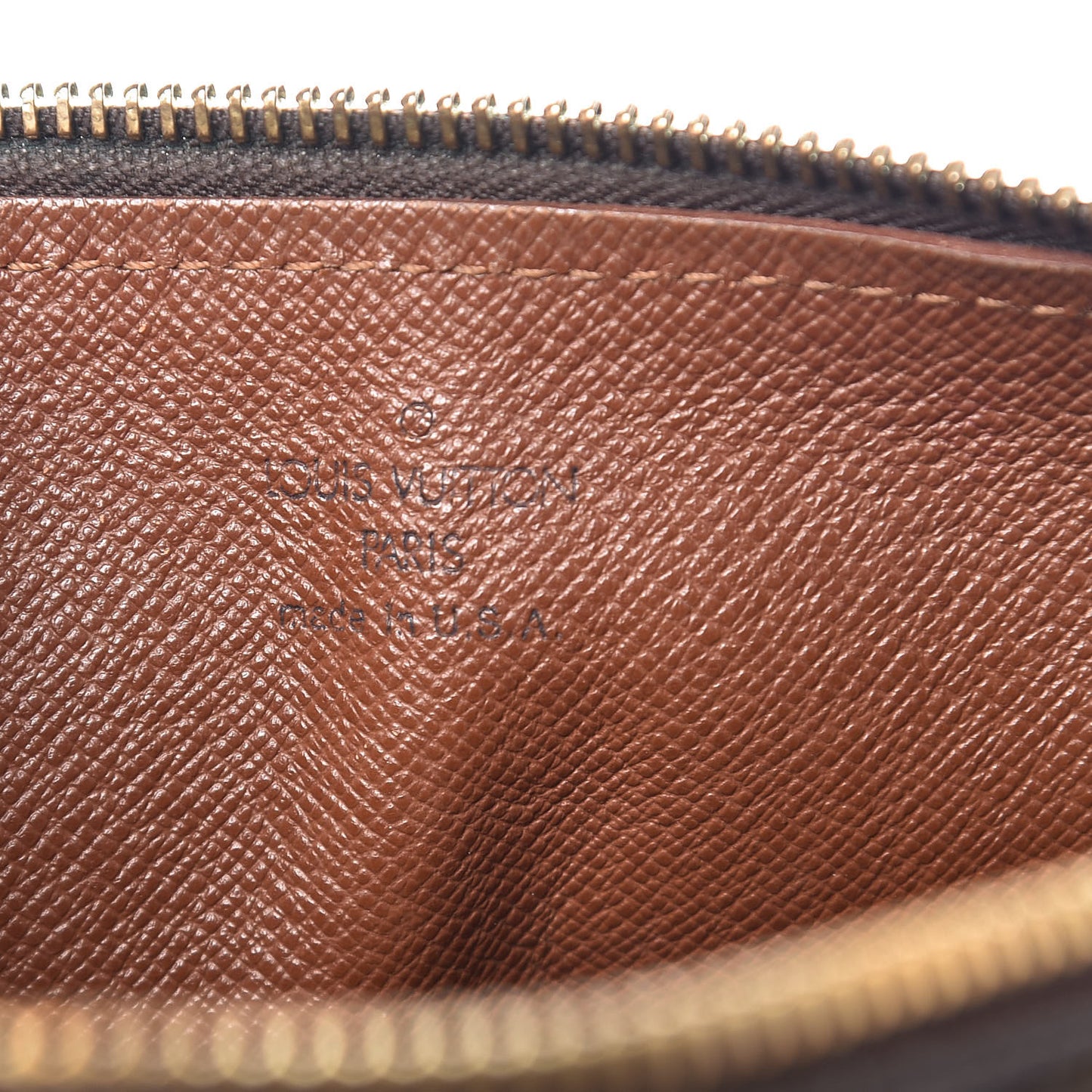 Monogram Papillon 26