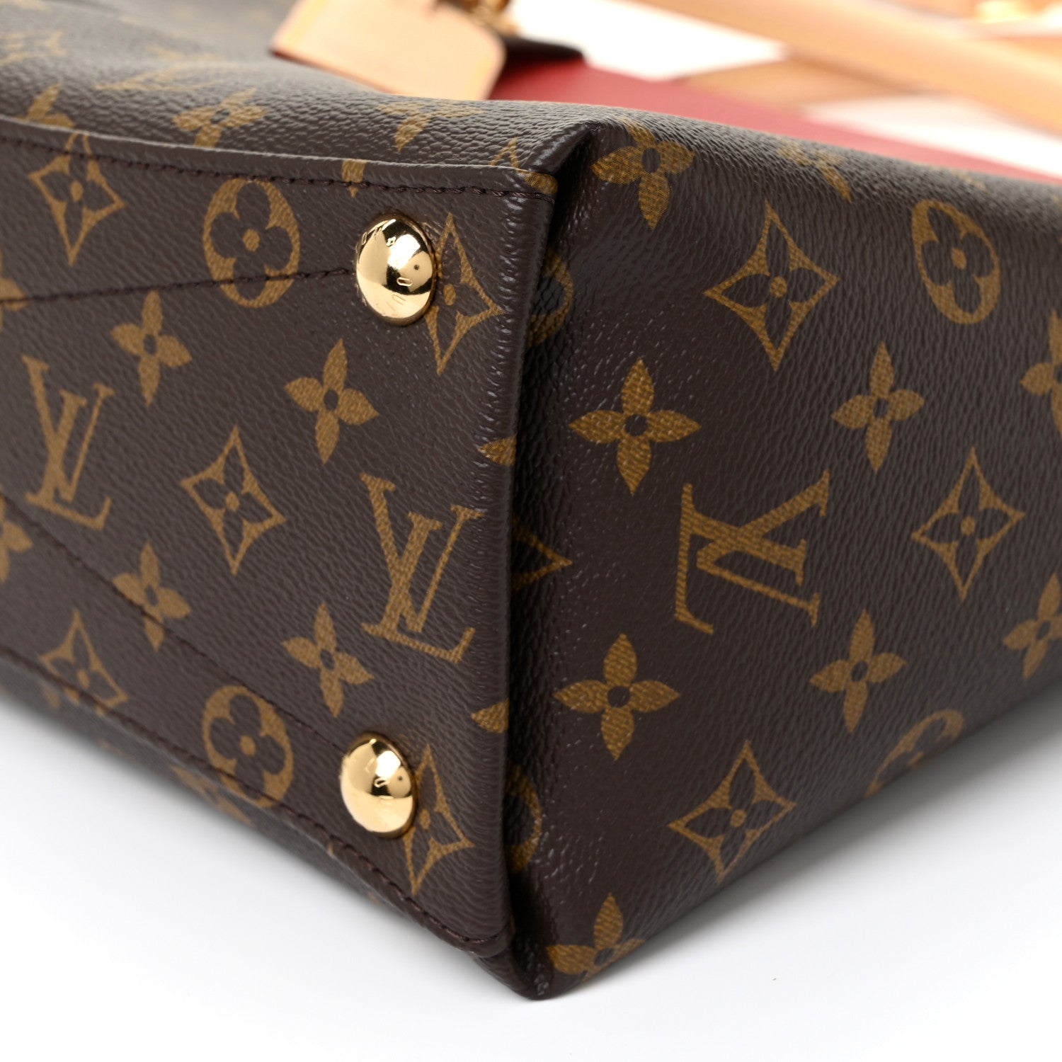 Louis Vuitton Monogram V Tote MM Cherry 9 of 14