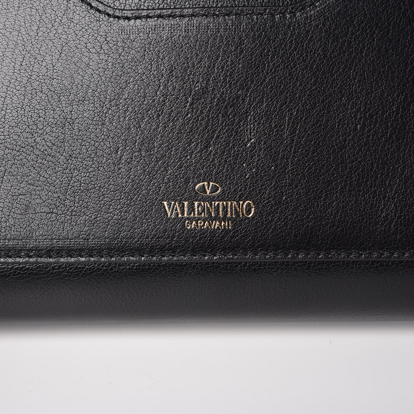 Vitello Rockstud No Limit Shoulder Bag Black