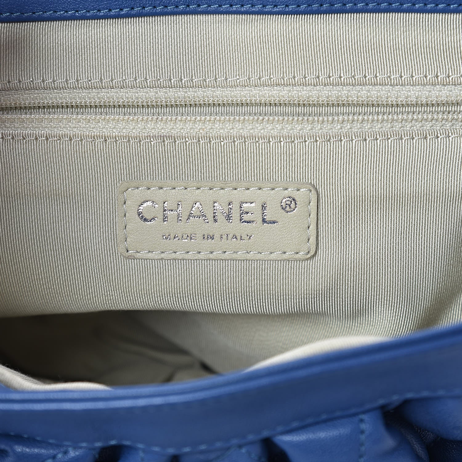 Chanel Washed Lambskin Chain Around Medium Messenger Blue 6 of 9