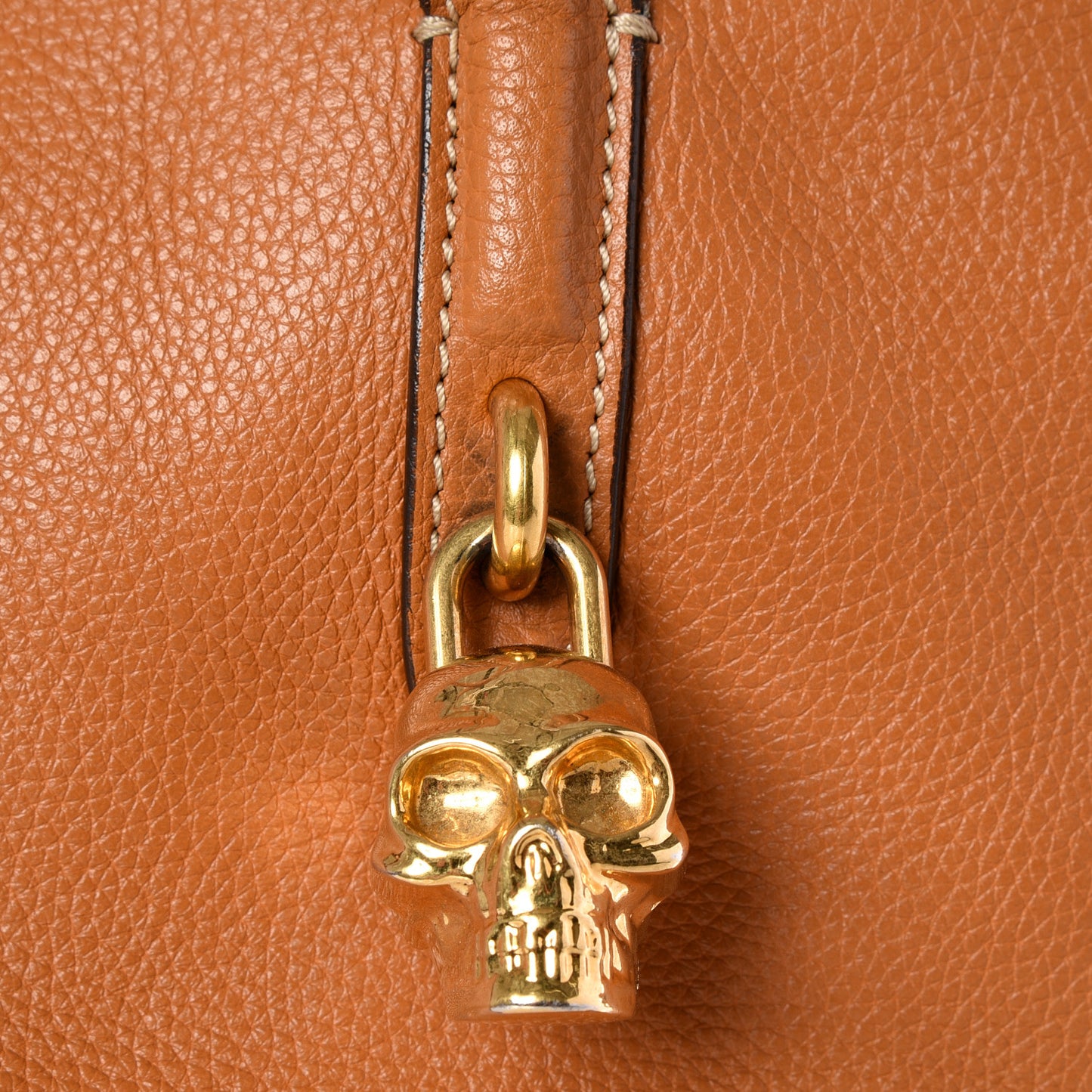 Pebbled Calfskin Large Skull Padlock Zip Around Tote Camel