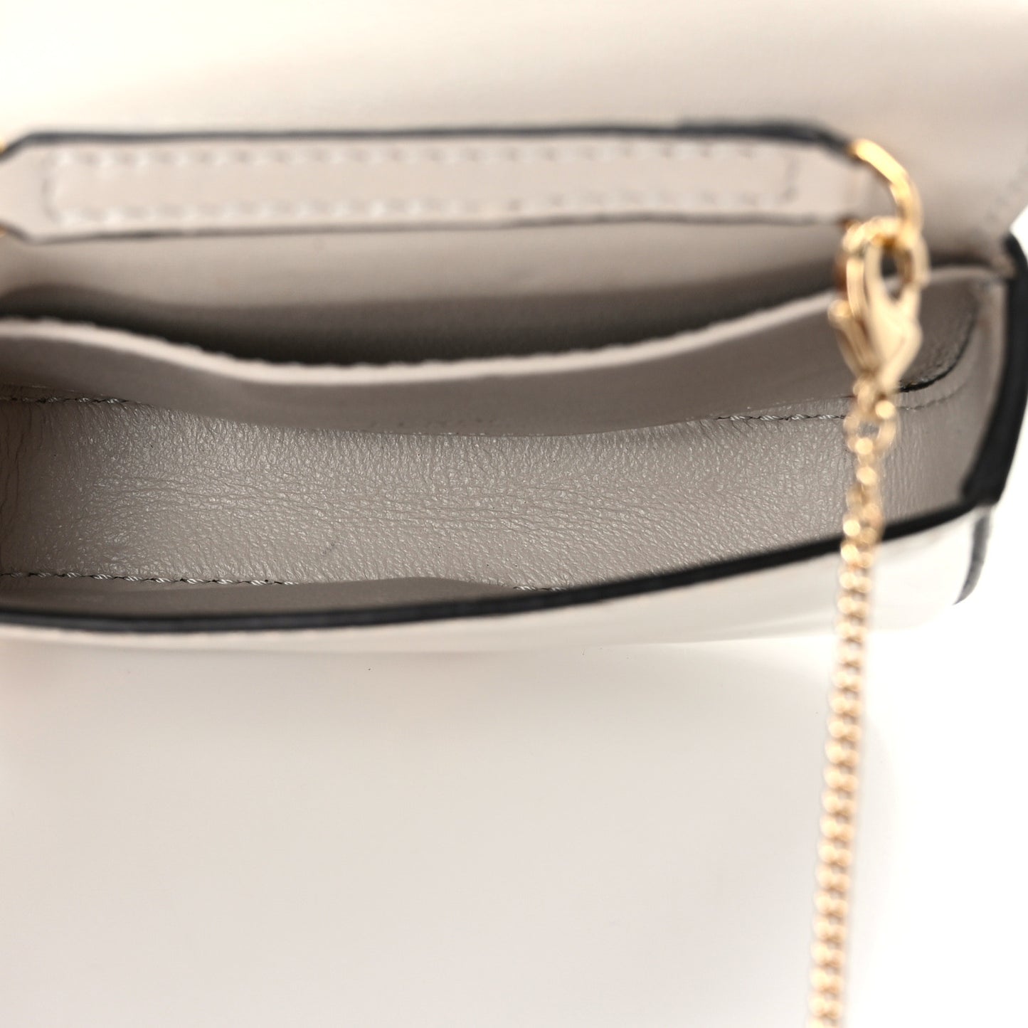 Vitello Vernice Mou Nano Baguette Belt Charm Latte