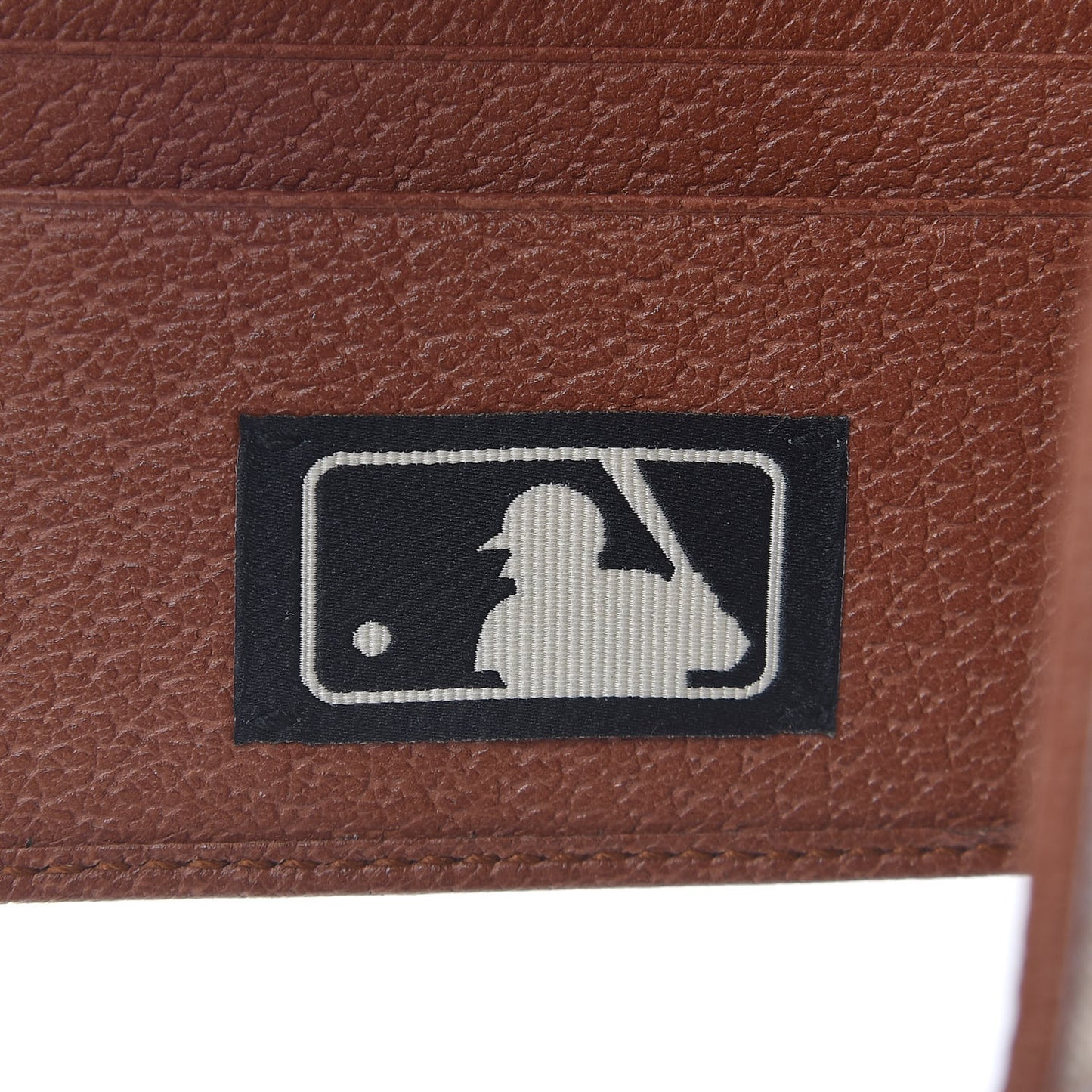 X MLB Monogram NY Yankees Bi-Fold Wallet Beige Ruggine Ivory