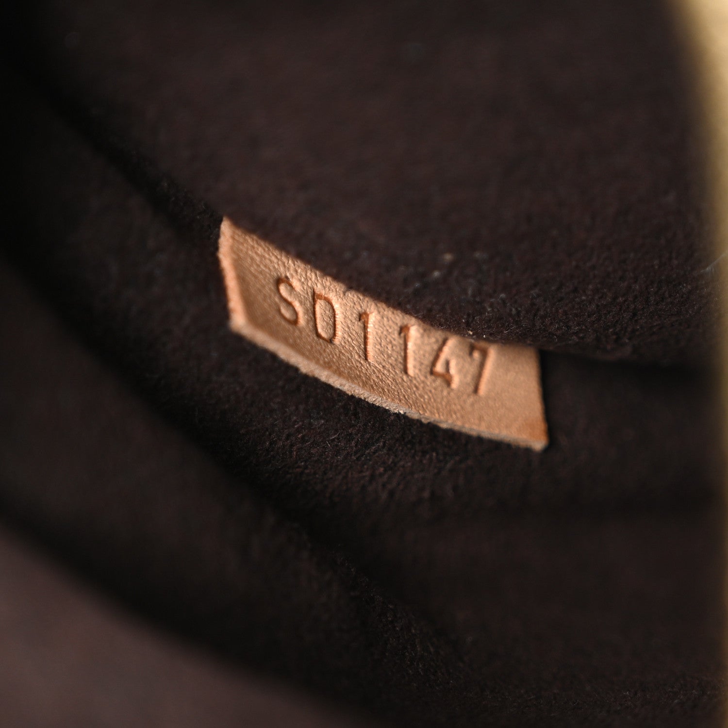 Louis Vuitton Monogram Pochette Metis 8 of 13