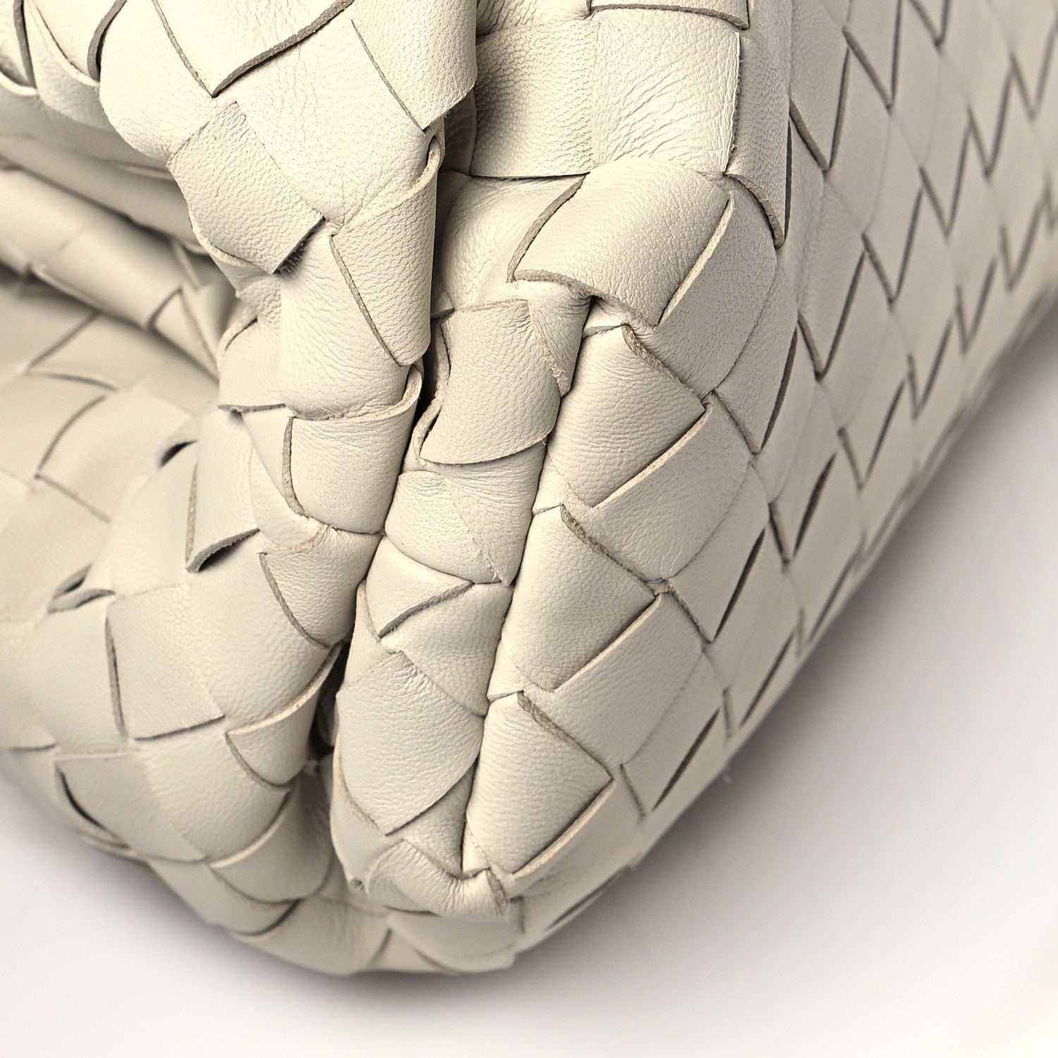 Bottega Veneta Nappa Maxi Intrecciato The Pouch Oversized Clutch Plaster 9 of 10