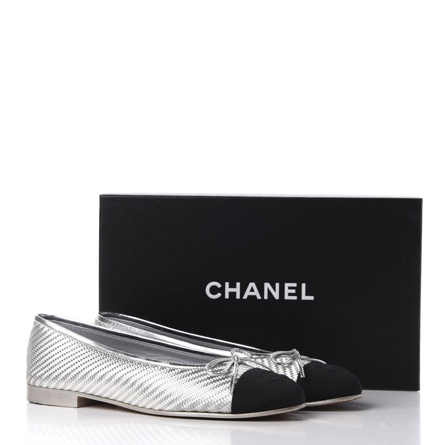 Chanel Metallic PVC Grosgrain Cap Toe Ballerina Flats 37.5 Silver Black 8 of 12