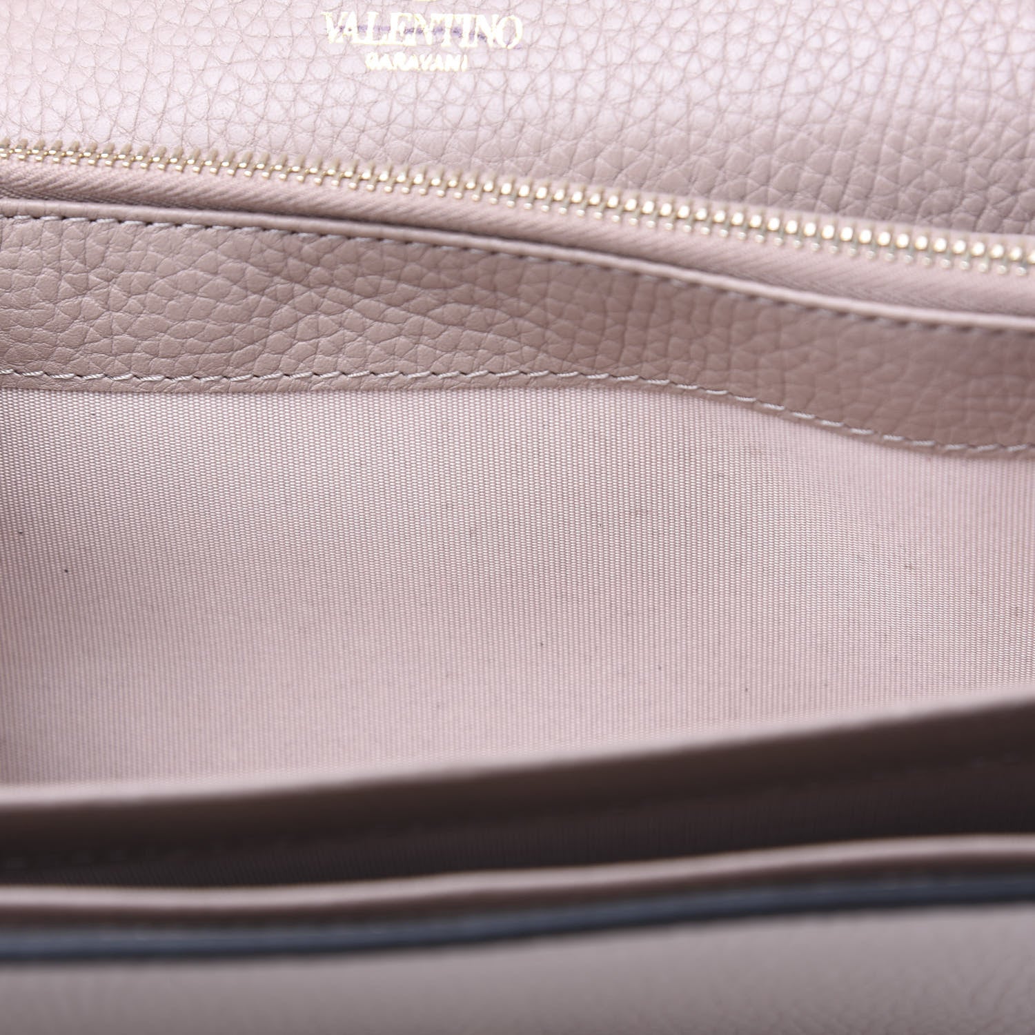 Valentino Garavani Pebbled Calfskin Rockstud Envelope Wallet on Chain Poudre 11 of 12
