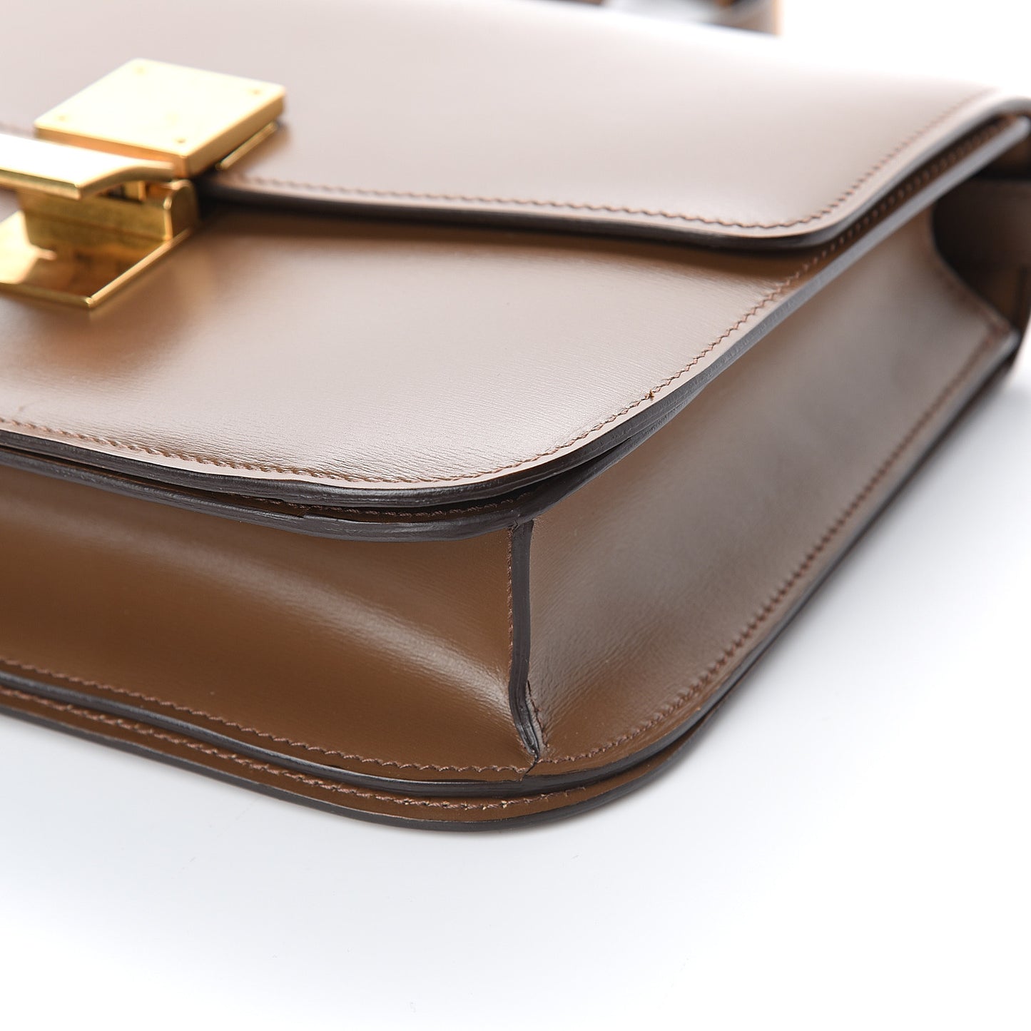 Box Calfskin Medium Classic Box Flap Bag Camel