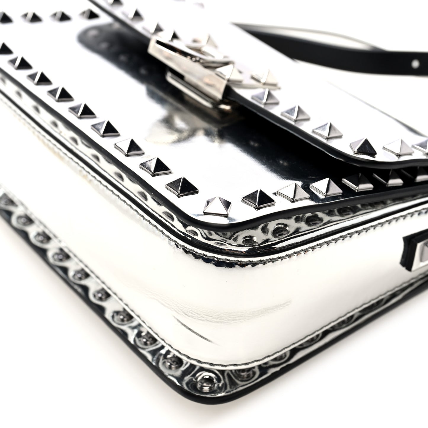 Mirror Calfskin Small Rockstud23 Shoulder Bag Silver