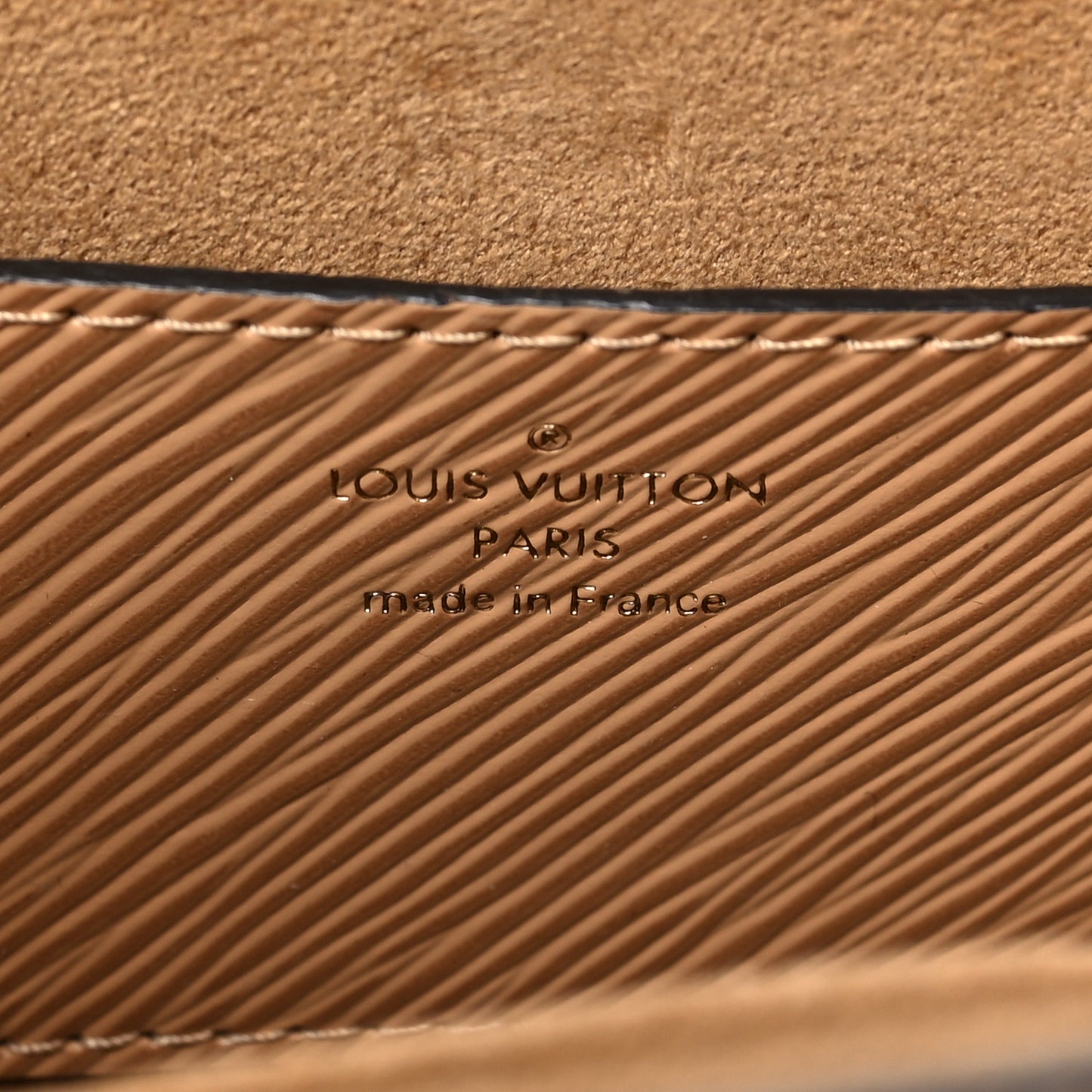 Epi Twist Shoulder Bag MM Camel