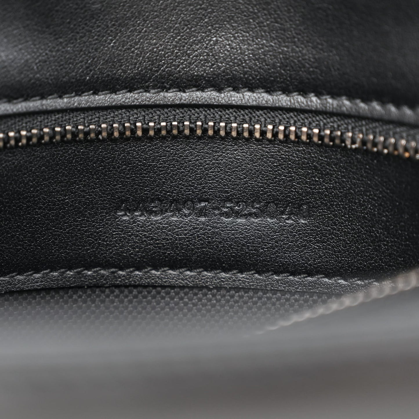 Calfskin Matelasse Monochrome Small GG Marmont Shoulder Bag Black