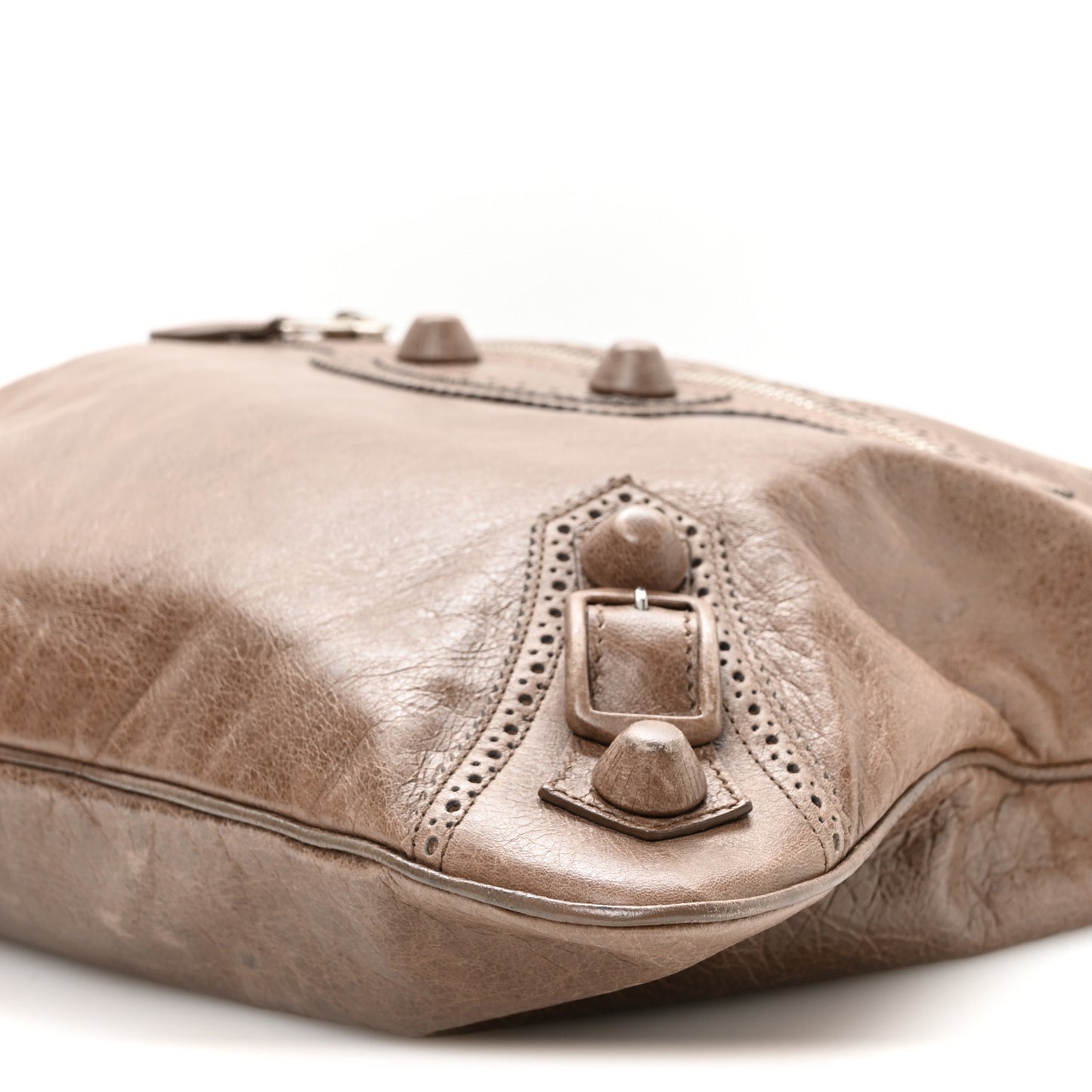 Agneau Giant Brogues Hardware Besace Hobo Taupe