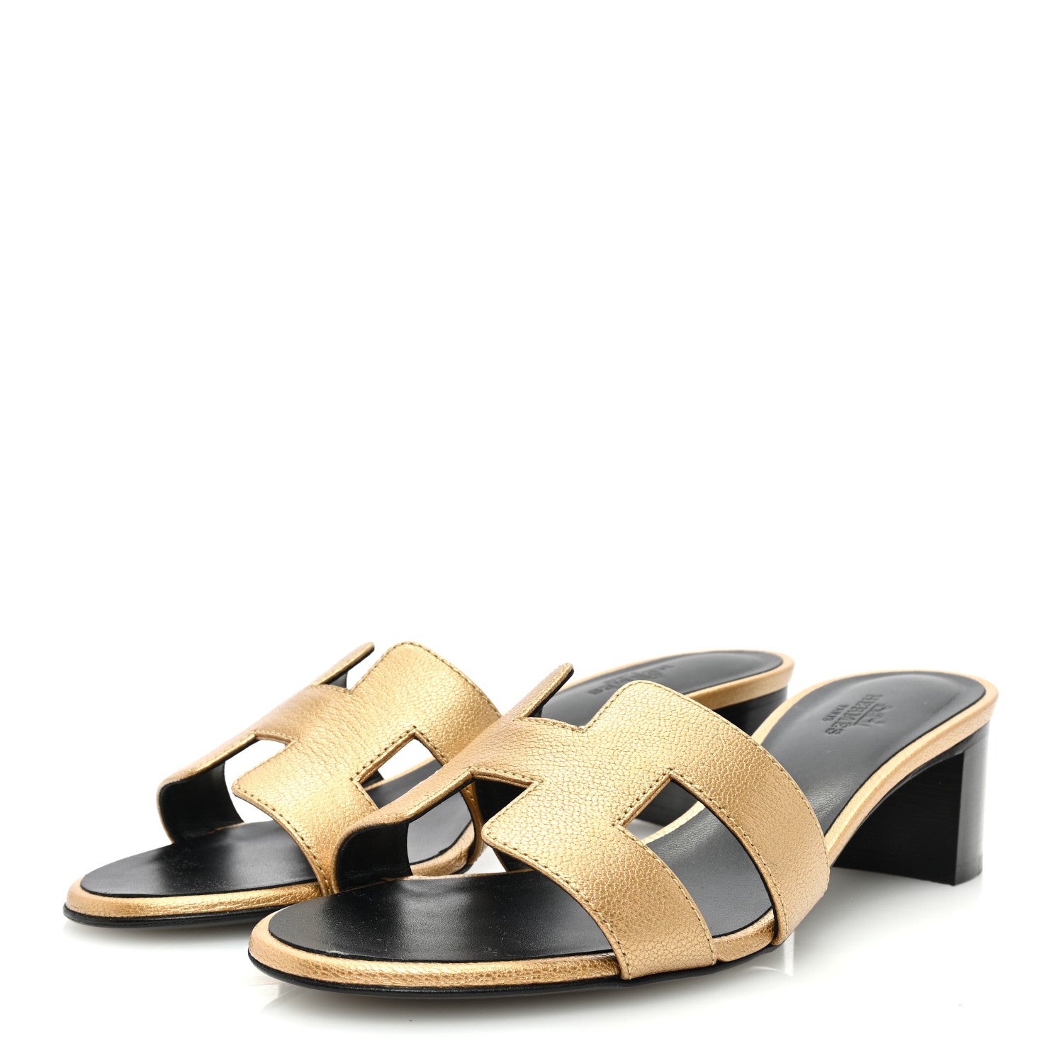Hermes Metallic Goatskin Oasis Sandals 37 Dore 1506190 – FASHIONPHILE