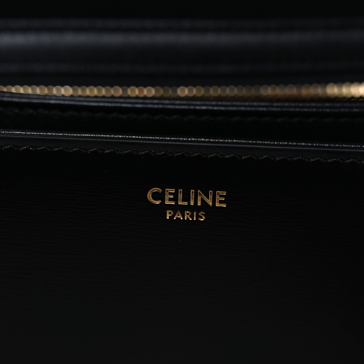 Shiny Calfskin Medium Triomphe Black