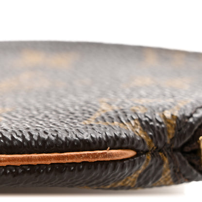 Louis Vuitton Monogram Round Coin Purse 10 of 10