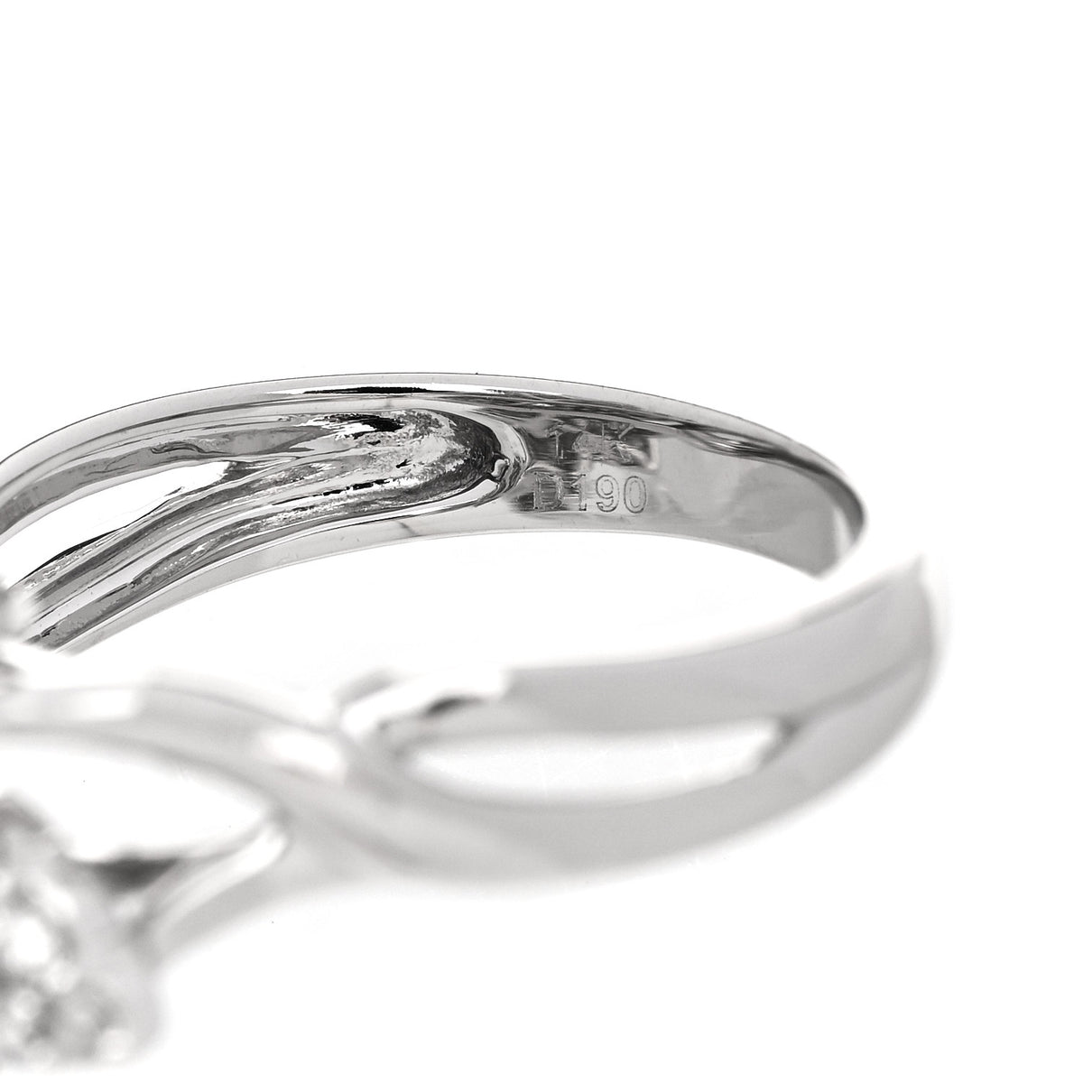 18K White Gold Diamond 1.90ctw Flower Cocktail Ring  55 7.25