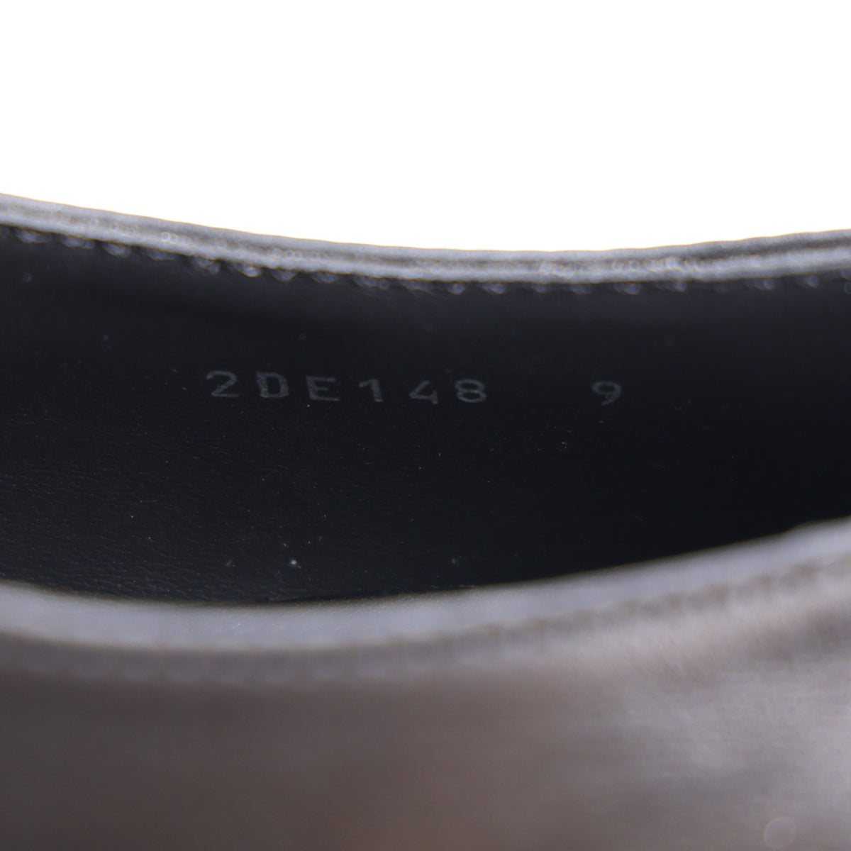 Spazzolato Metal Triangle Logo Mens 35mm Loafers 9 Black