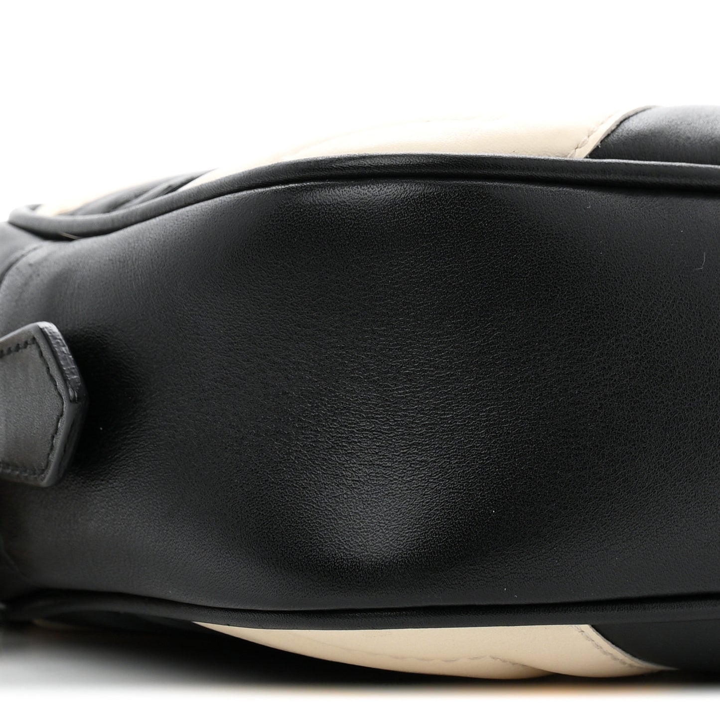Calfskin Matelasse Mini GG Marmont Chain Shoulder Bag Black White