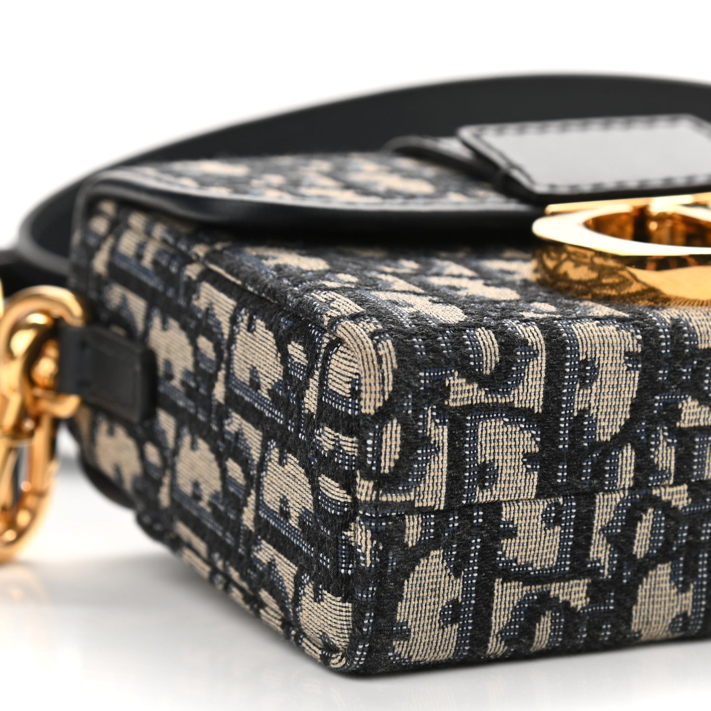 Oblique 30 Montaigne Box Bag Blue