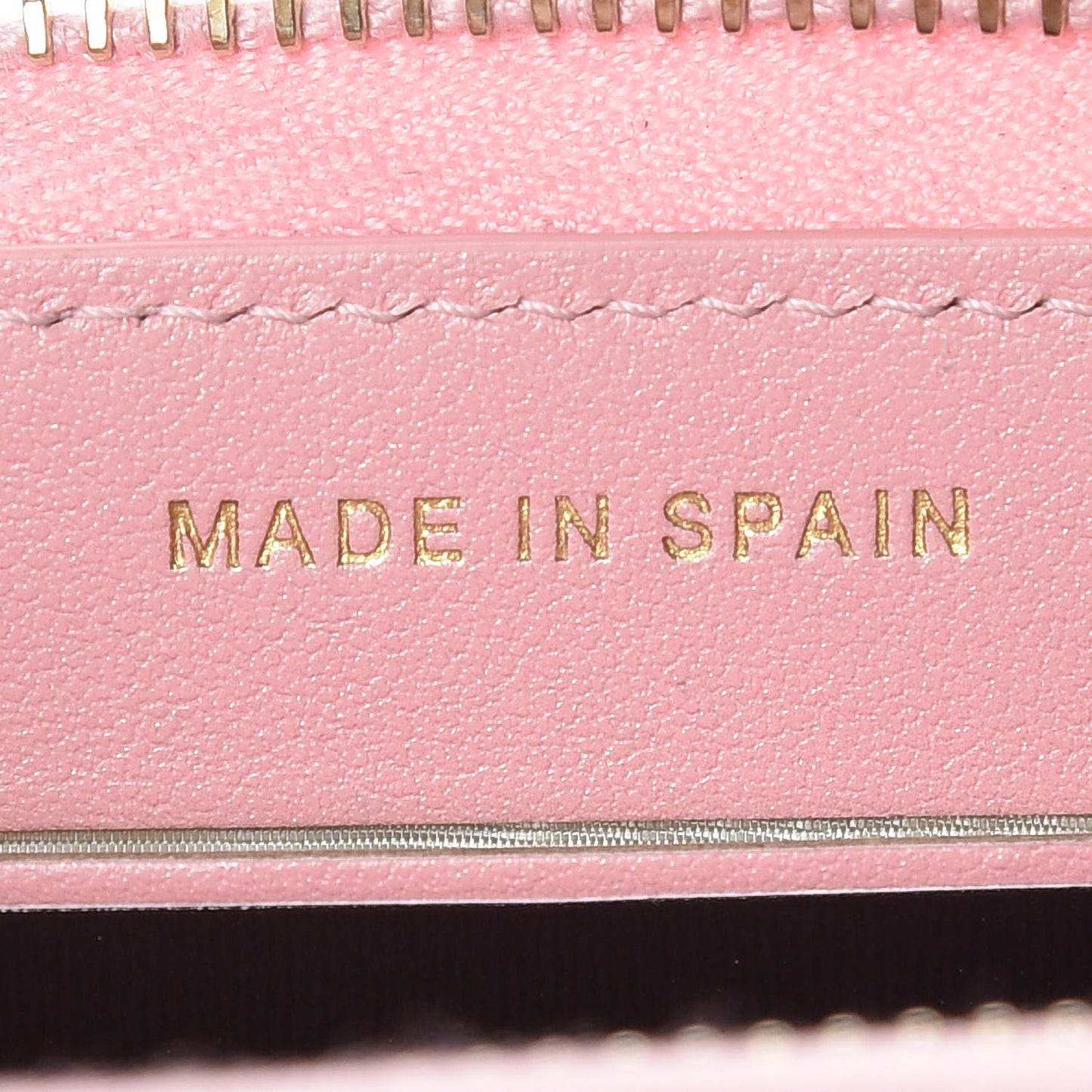 Iridescent Caviar Quilted Medium Zip Around Wallet Pink