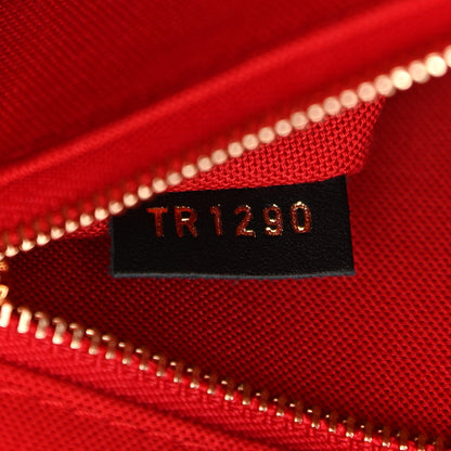 Louis Vuitton Reverse Monogram Giant Onthego MM 7 of 10