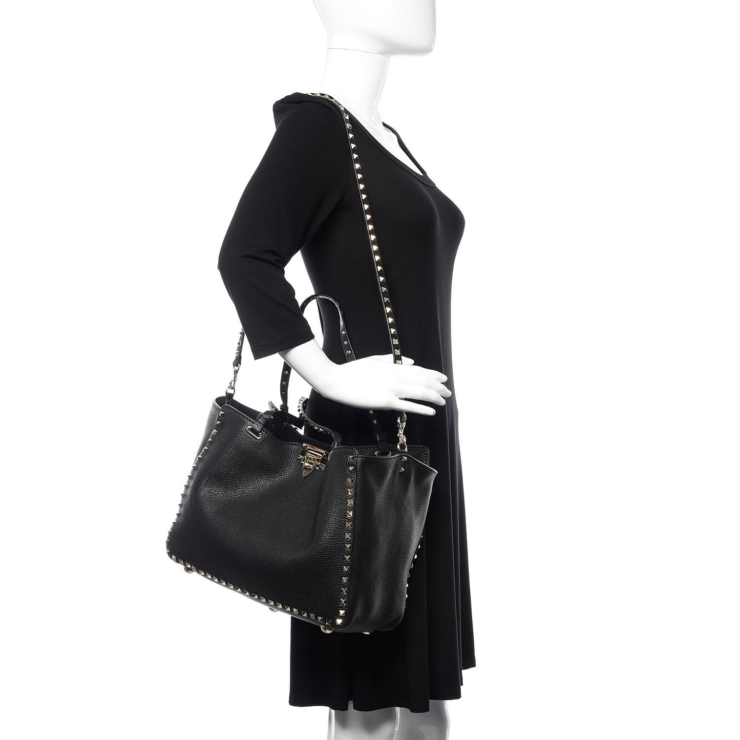 Pebbled Calfskin Medium Rockstud Tote Black