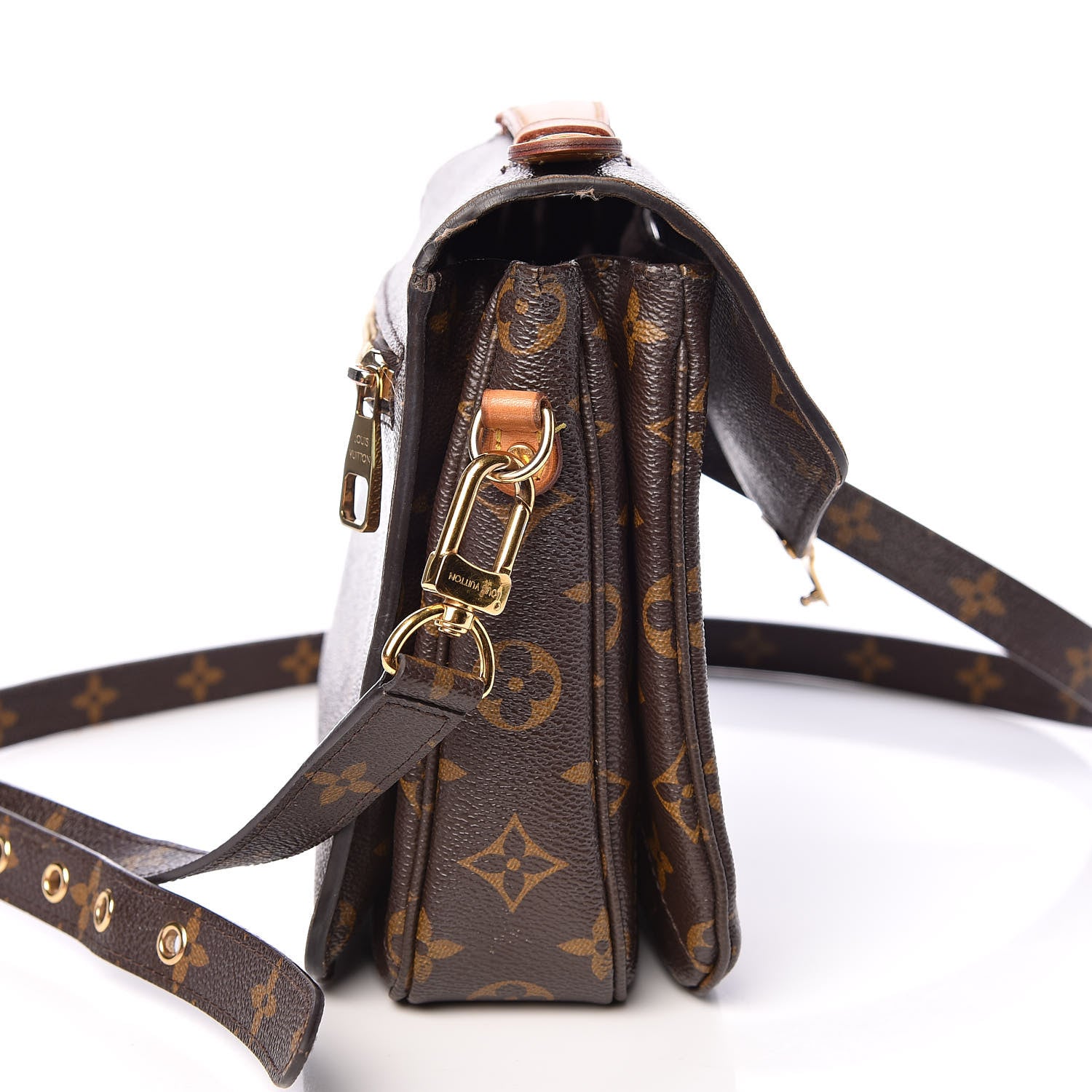Louis Vuitton Monogram Pochette Metis 16 of 19