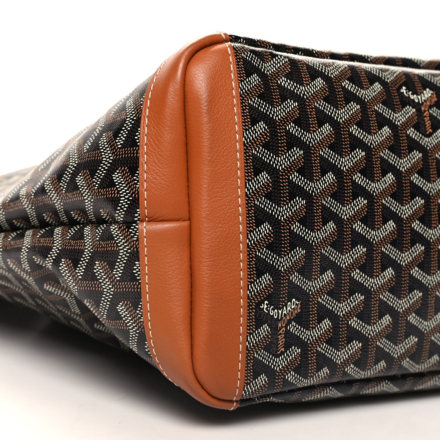 Goyardine Artois MM Black Gold