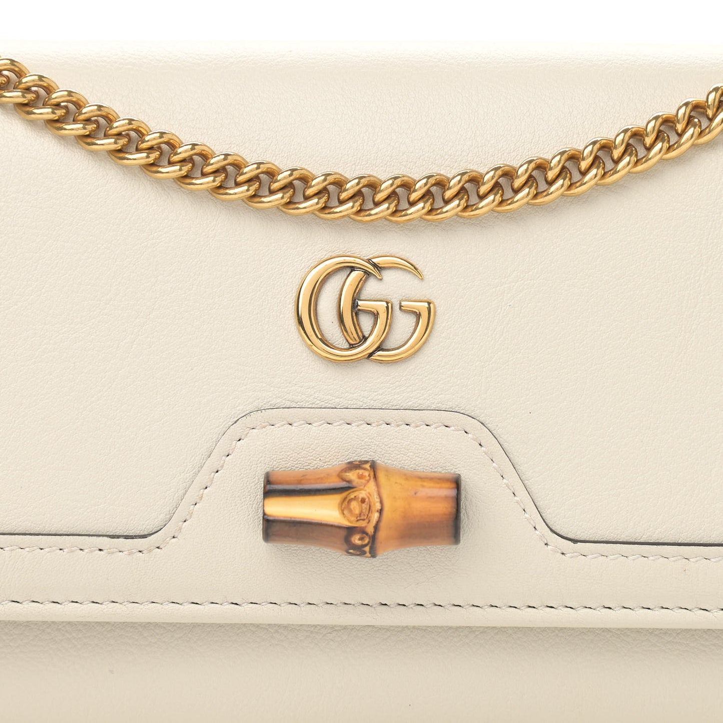Wonka Grain Calfskin Diana Chain Wallet Mystic White