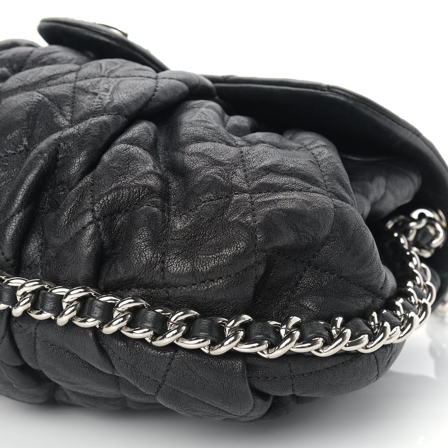 Washed Lambskin Quilted Medium Chain Around Messenger Black