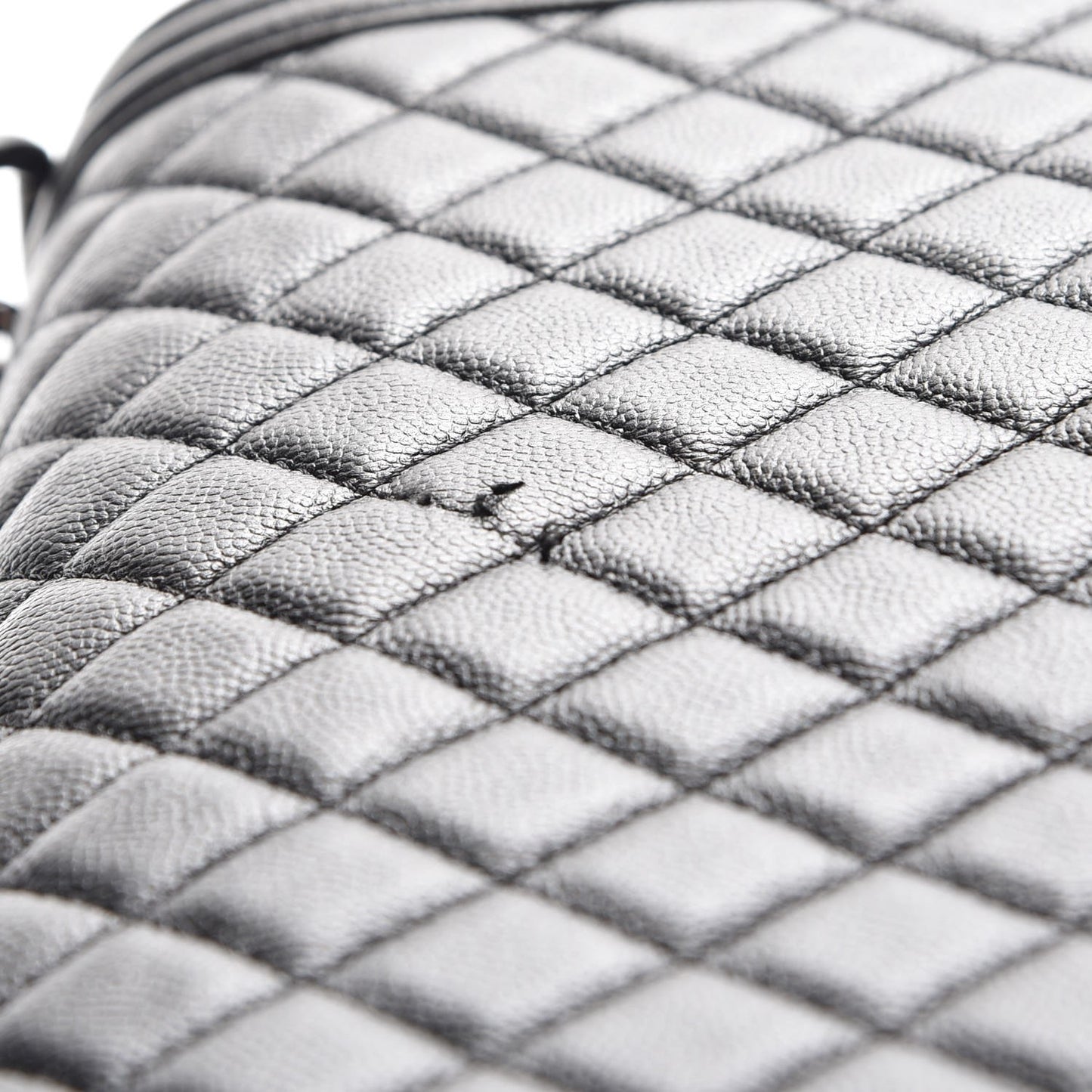 Caviar Quilted New Medium Boy Flap So Black