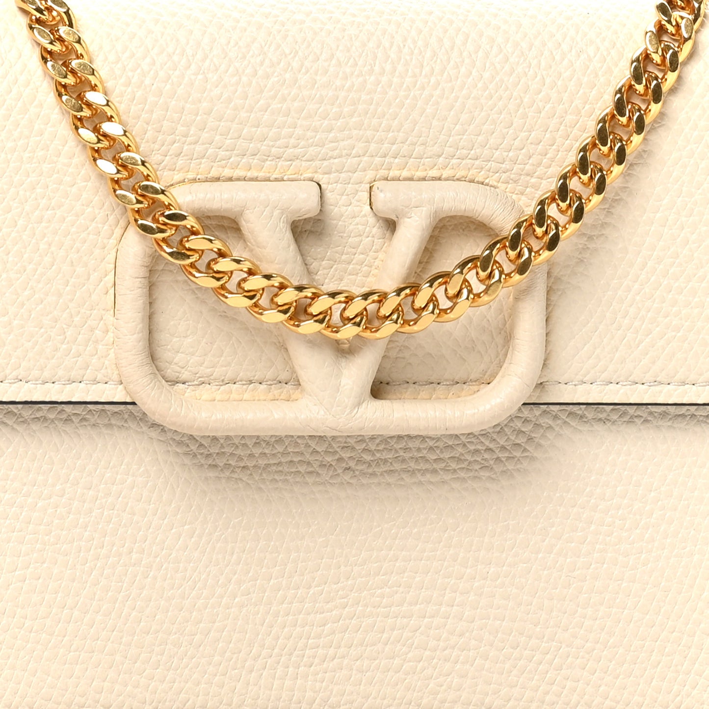 Grainy Calfskin VLogo Wallet With Chain Light Ivory