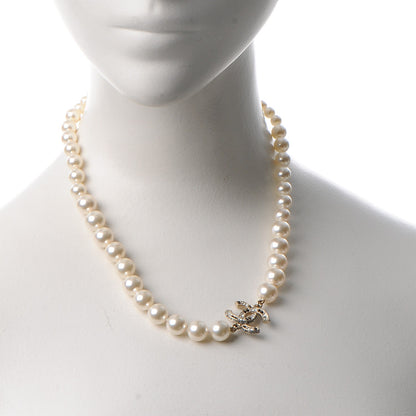Chanel Pearl Crystal CC Short Necklace Gold 2 of 7
