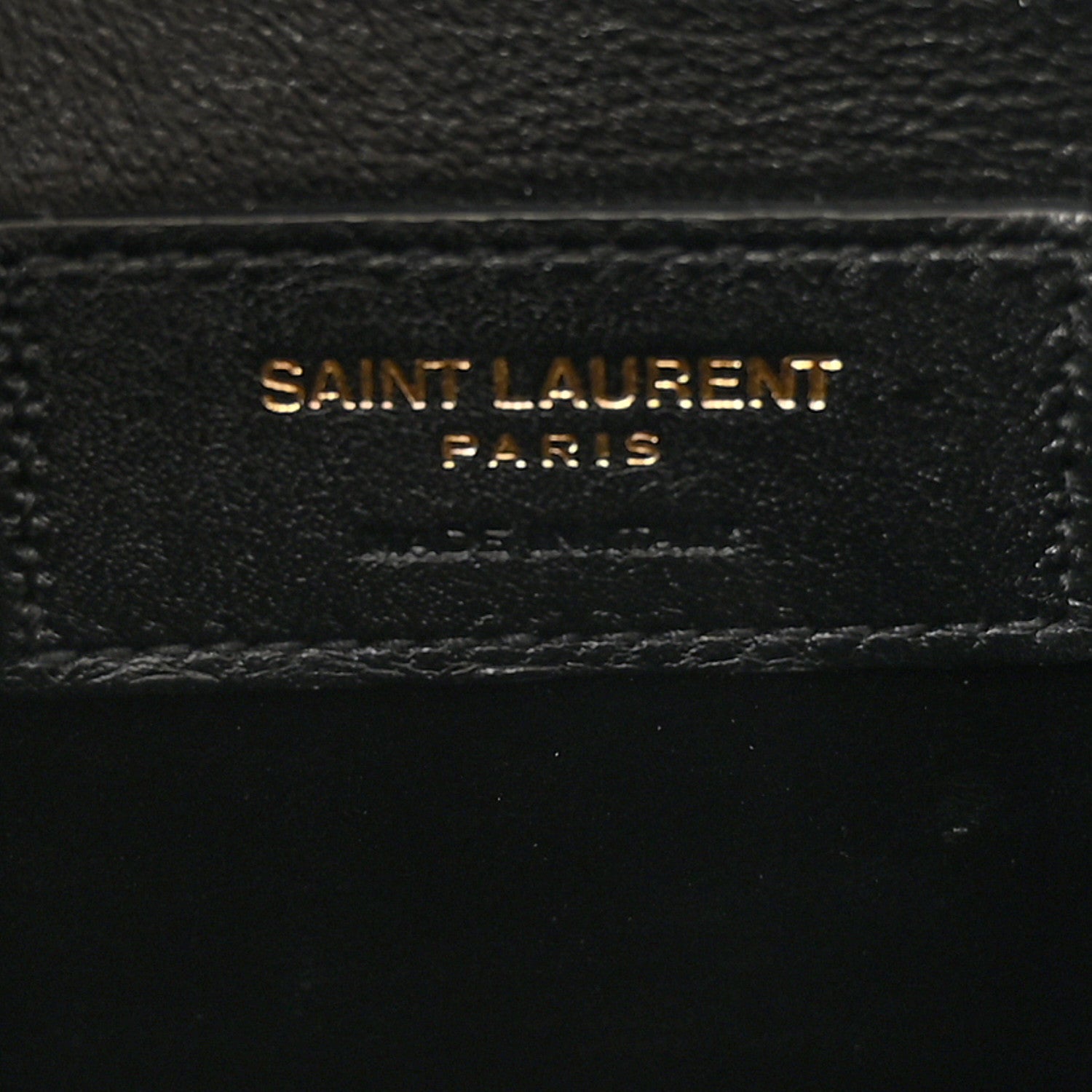 Saint Laurent Shiny Calfskin Crocodile Embossed Manhattan Baguette Black 6 of 10