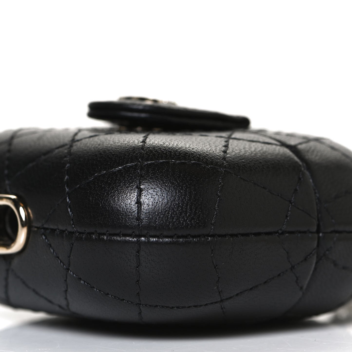 Lambskin Quilted Airpods Pro Case With Chain Black