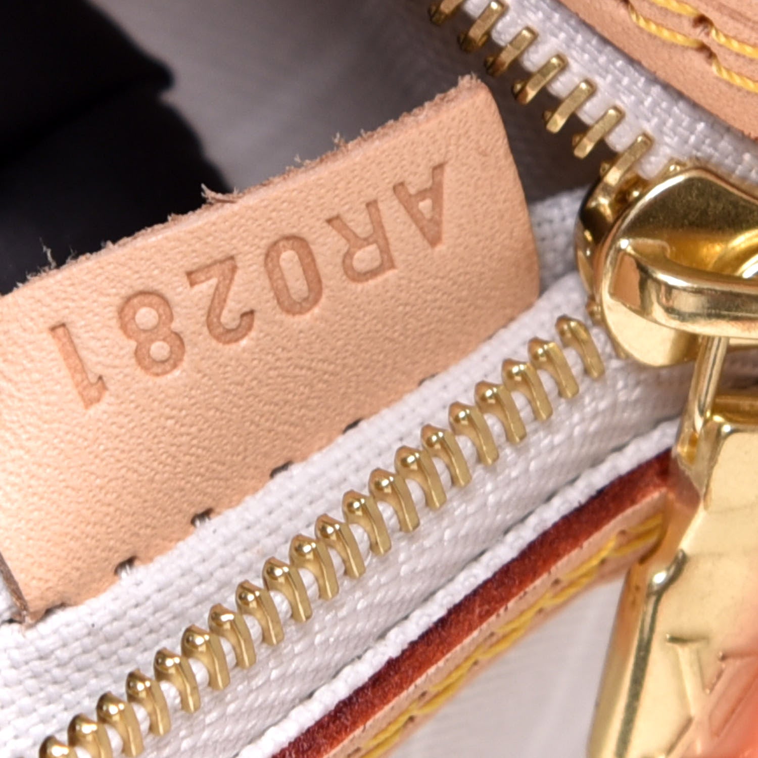 Louis Vuitton Monogram Giant By The Pool Neverfull MM Brume 7 of 11
