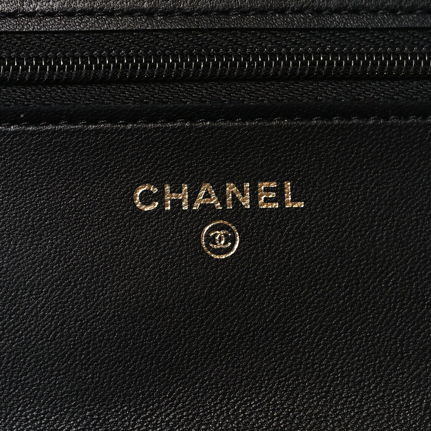 Lambskin Quilted Enamel Wallet On Chain WOC Black